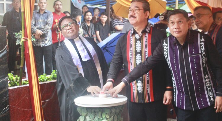 Disaksikan Umat, Gereja Anugerah & Pastori III Jemaat GPM Syaloom Diresmikan